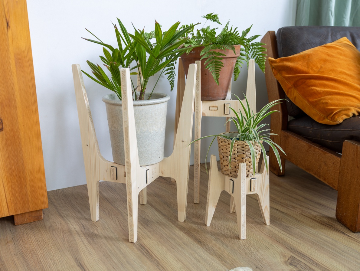 Blumenständer Pflanzenstäner mittel klein