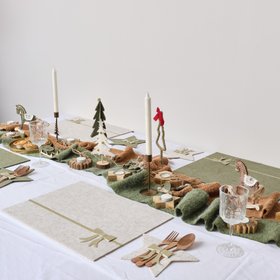 Festive Table Decor