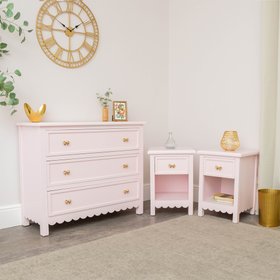 Large Scalloped 3 Drawer Chest of Drawers & Pair Of 3 Drawer Scalloped Bedside Tables - Staunton Pink Range