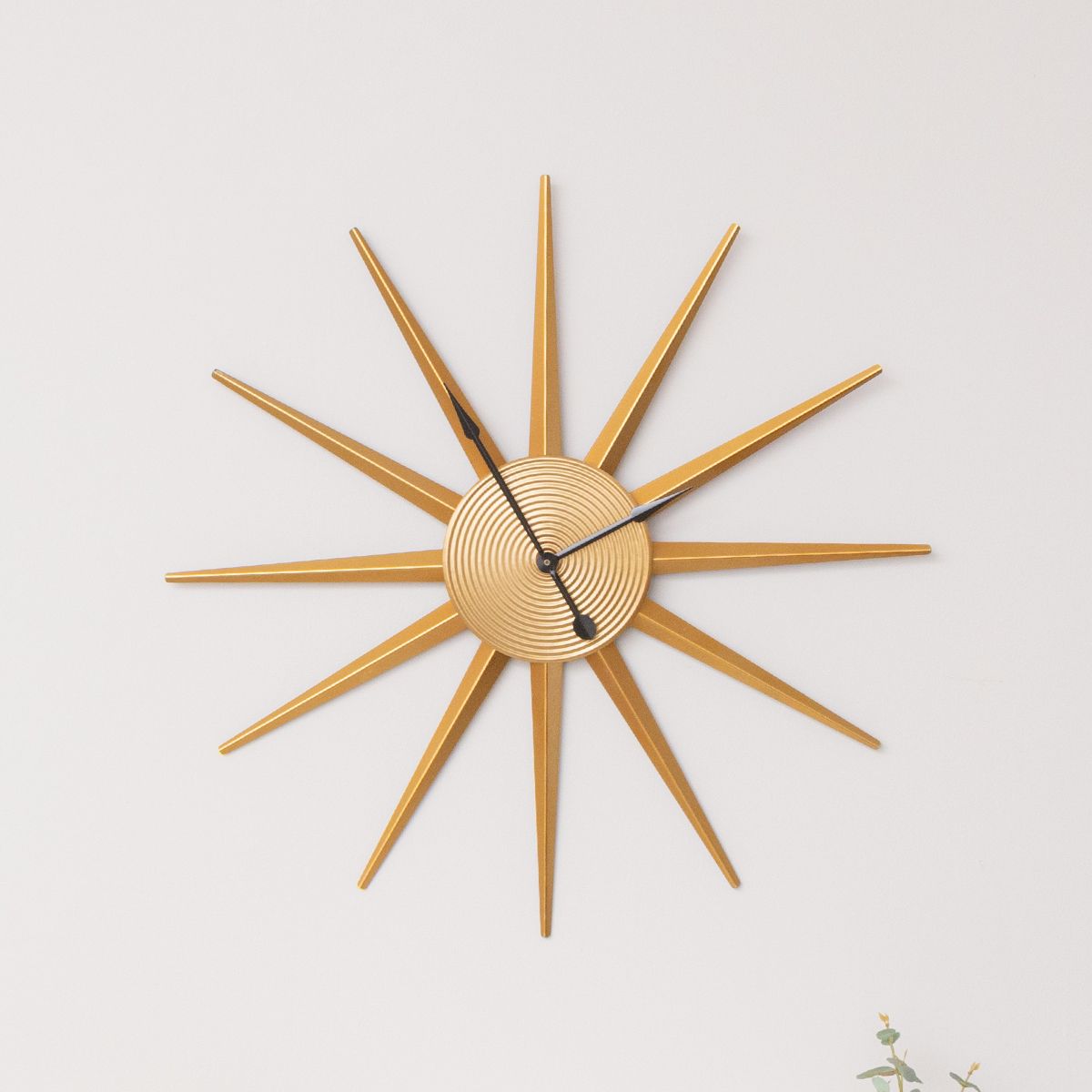 Gold Metal Starburst Detail Wall Clock - 60cm x 60cm