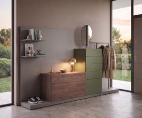 Moderner Eingangsbereich Fluridee mit Kommoden Wandpaneel und Garderobe sowie Spiegel