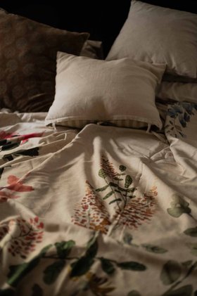 Spring Festival Tapestry - Coordonne