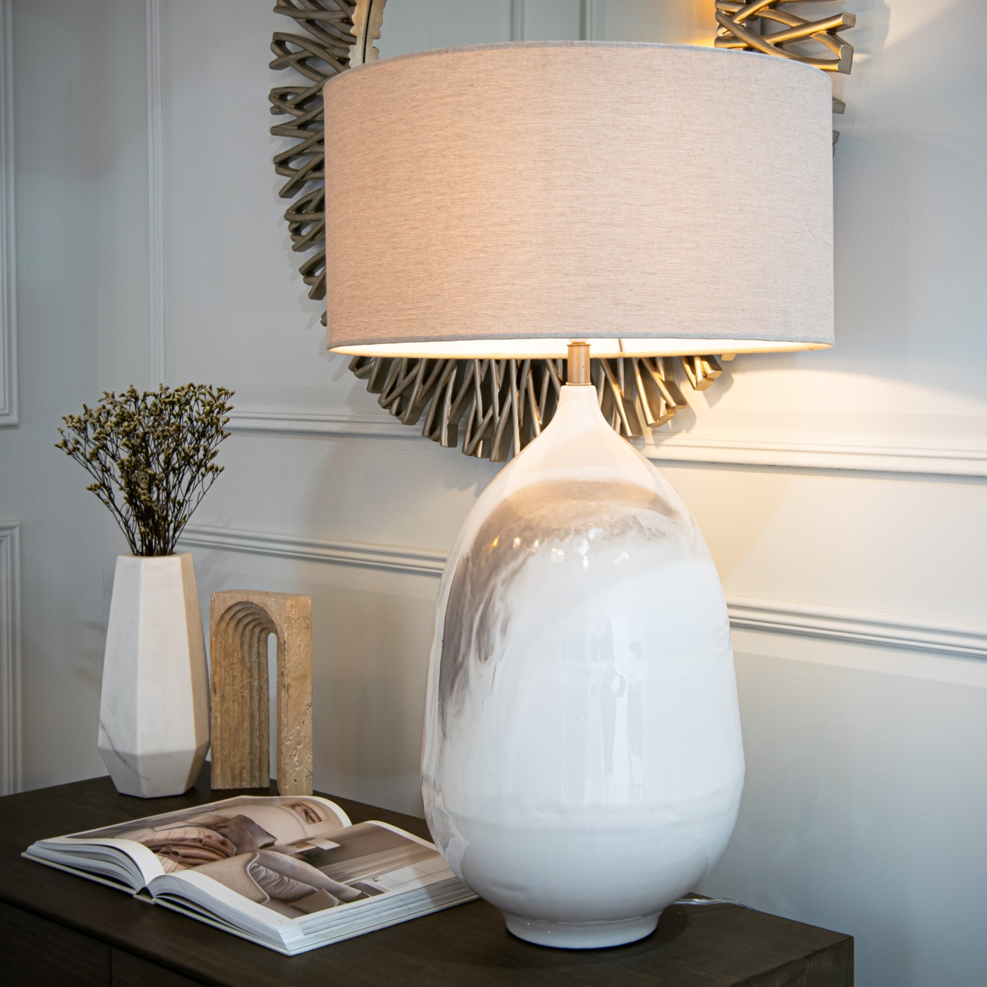 Aketa Feather Table Lamp - RV Astley