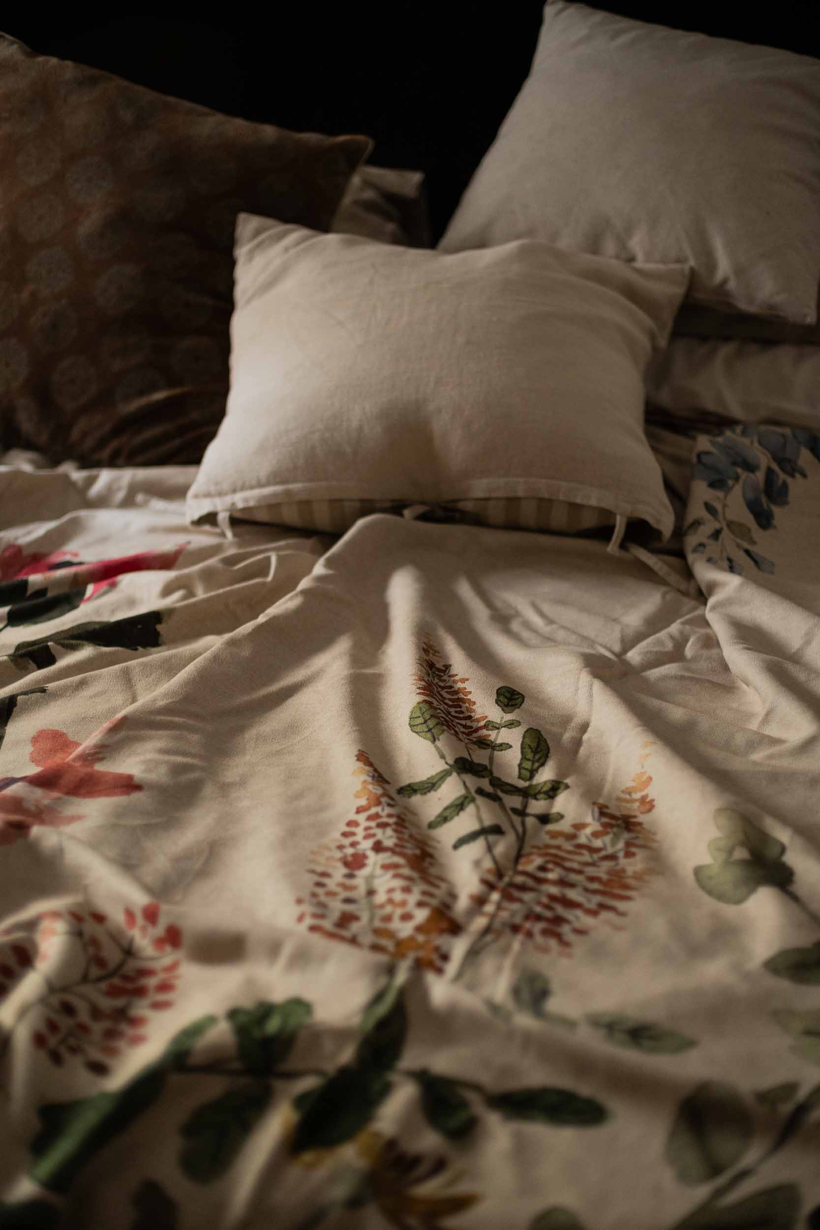 Spring Festival Tapestry - Coordonne