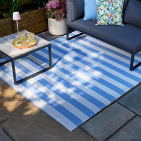 Blue and white rug - large