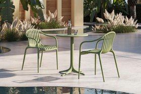 Palm Dining Chair by Vondom | Polypropylene | Stackable