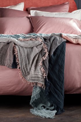 Nancy Cotton Linen Throw