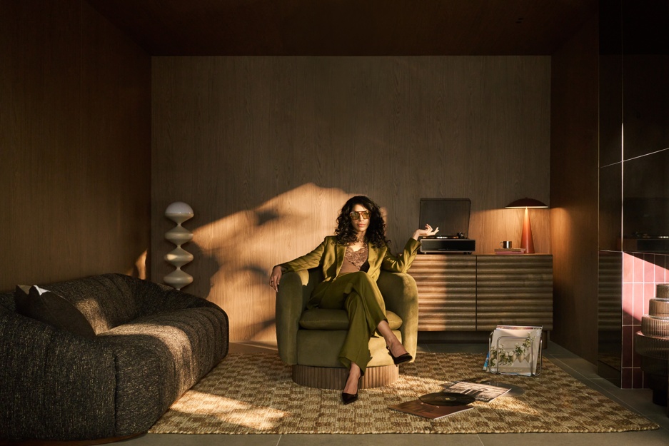 Ivy 3 Seater Sofa | Speckled Espresso Boucle