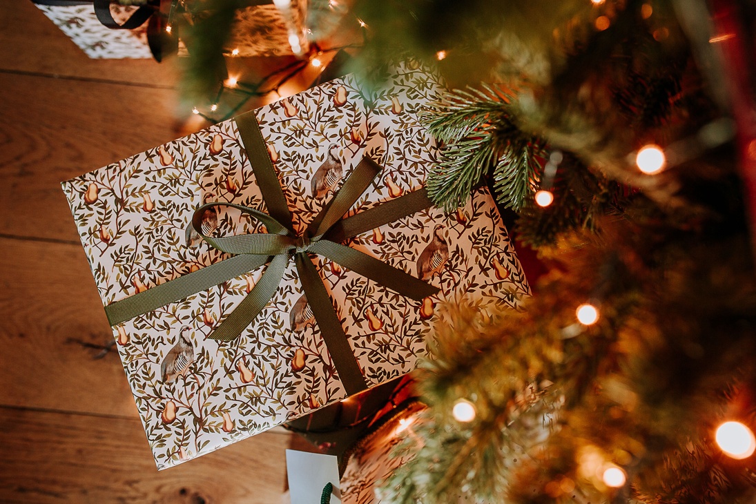PARTRIDGE CHRISTMAS WRAPPING PAPER