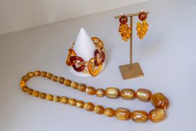 Yellow shimmer resin necklace