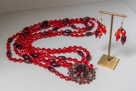 Red delight beaded Bohemian style vintage necklace and earrings