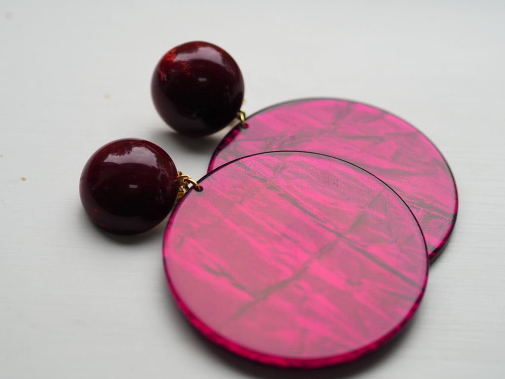 Giant glitter wine round clip on earrings