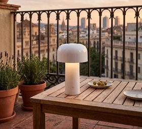 Lampe, Baladeuse, Bellhop Unplugged, blanc, IP54, LED, dim, 2200-2700-3000K, 87 lm, Ø12,5cm, H21cm - Flos