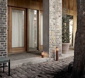 BORNE, BYSTED GARDEN COURTE, CORTEN, IP65, LED, 2700K, LM, Ø13,2CM, H25,4CM - LOUIS POULSEN