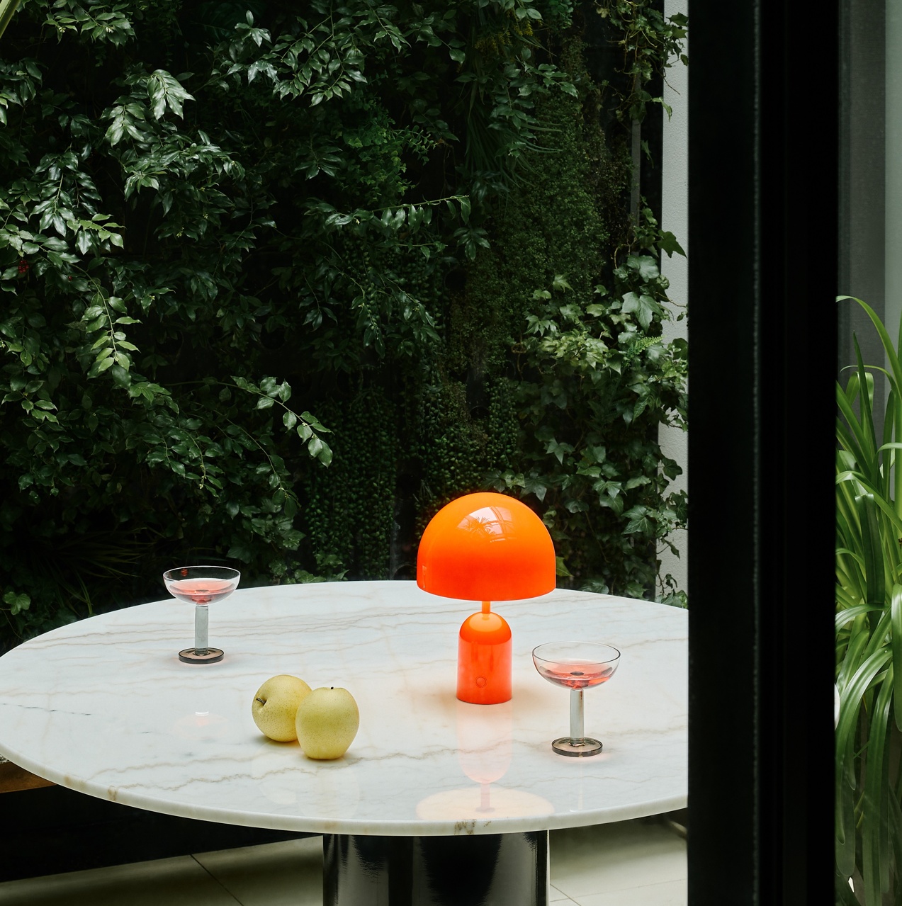 Lampe, Baladeuse, Bell, Orange Fluo, IP44, LED, dim, 3000K, 160 lm, L7,6cm, H28cm - Tom Dixon