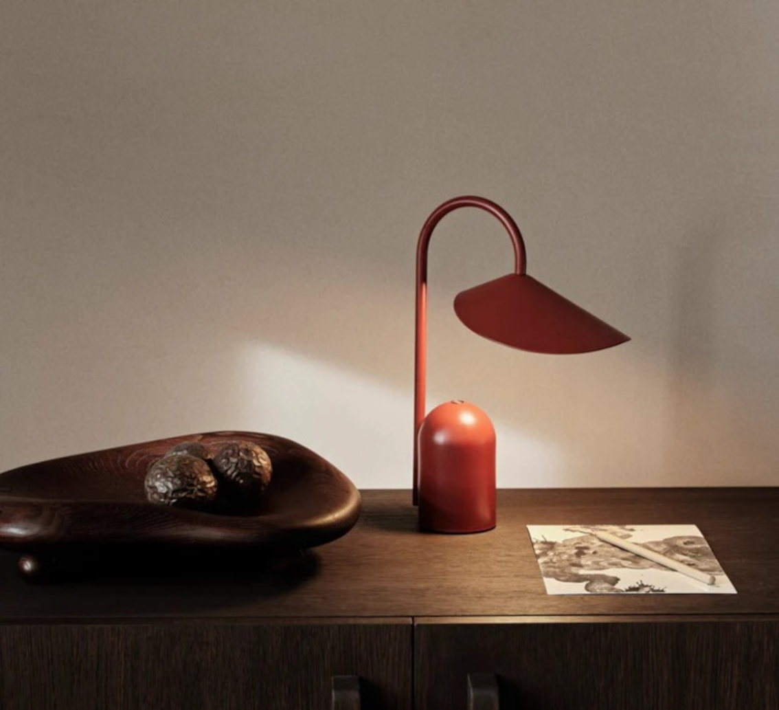 LAMPE, BALADEUSE, ARUM, ROUGE, IP44, LED, DIM, 2700K, 240 LM, Ø7CM, H30CM - FERM LIVING