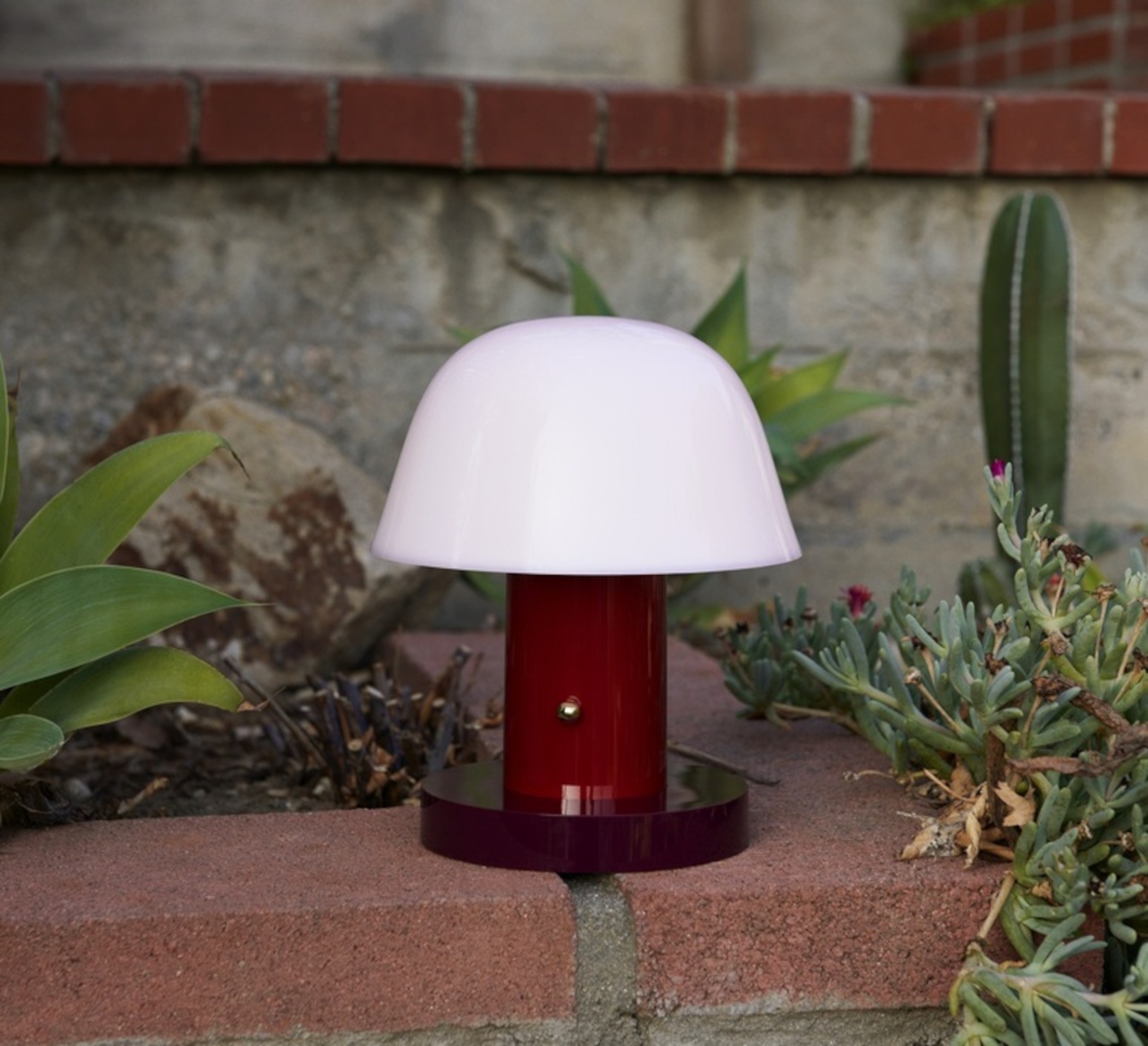 Lampe, Baladeuse, Setago JH27, bordeaux, raisin, IP44, dim-to-warm, 181lm, Ø23cm, H22cm - Andtradition