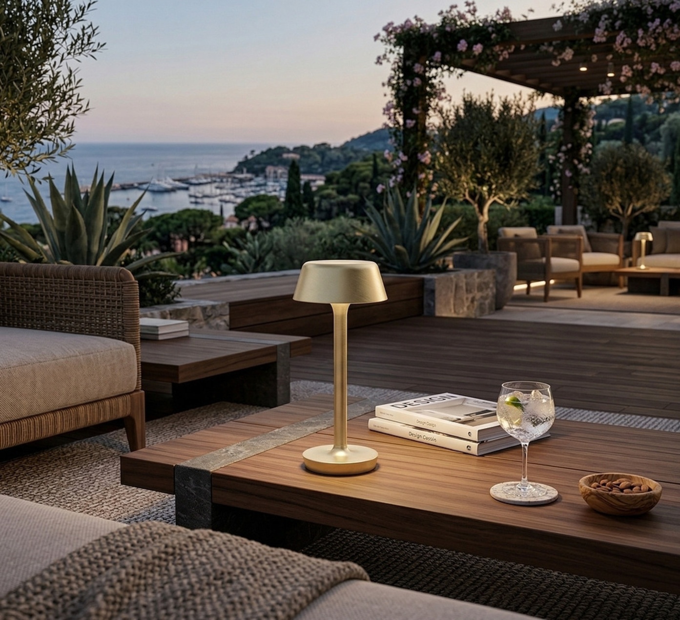 FirefaBaladeuse, d'extérieur, Firefly in The Sky, champagne, IP65, LED, dim, 2700K, 273 lm, Ø12,4cm, H26,5cm - PANZERIly In The Sky Matteo Thun Baladeuse D Exterieur Outdoor Portable Lamp  Panzeri C07817 011 0514  Design Signed Nedgis 298103 Product Doubl