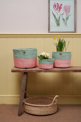 SIAFU: Sapling Green and Dusty Pink Colour Block Sisal Basket XS£17 S£26 M£37