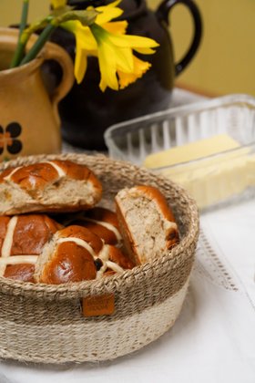 TIMBA: Light Taupe and Natural Sisal Bread Basket