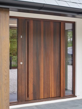 Urban Front Raw V in Fumed Oak