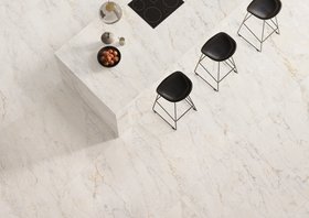 Pavimento bianco effetto marmo per cucina Michelangelo white