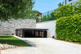 Ascensore per auto IP1-CM MOB A