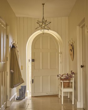 Giant Stella Pendant