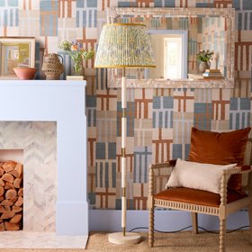 Ellen Merchant shade in 'Beryl' Palmette linen