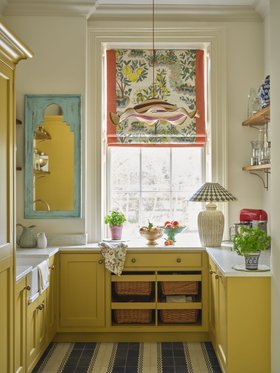 Pooky - Daricha mirror, Floppy Basket pendant