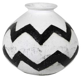 Nero Vase