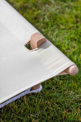 Garden Trading Wimborne Lounger - Detail