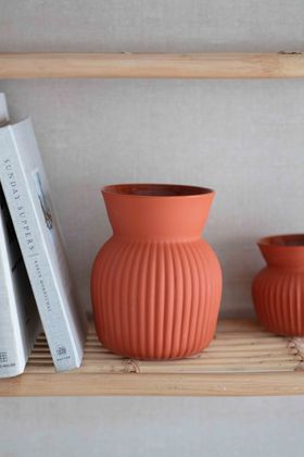 Garden Trading Linear Vase, Large in Pumpkin  - Ceramic   