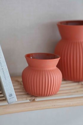 Garden Trading Linear Vase, Small in Pumpkin  - Ceramic   