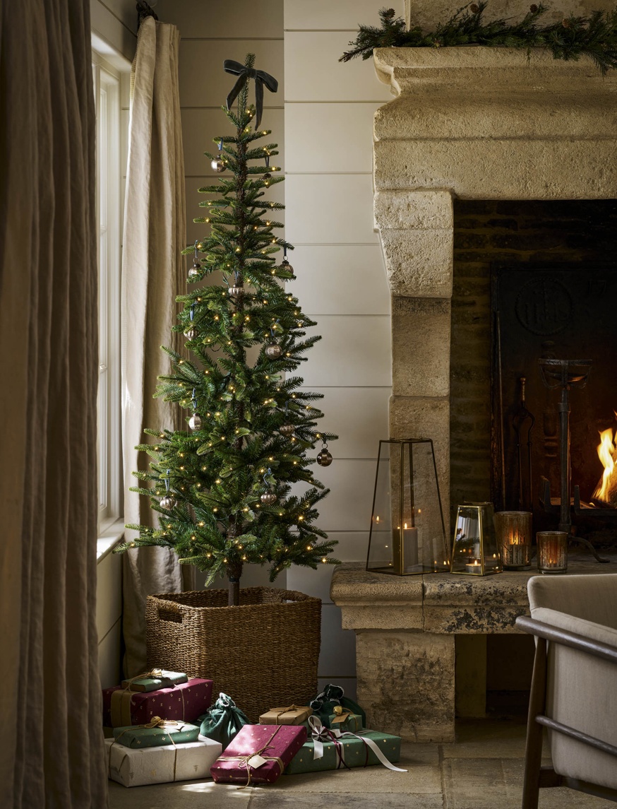 Alpbach 7ft Pre-Lit Fir Tree