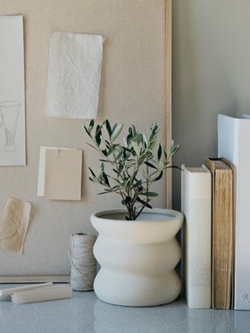 Minna White Plant Pot