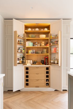 Higham Furniture - Windsor - Traditional in frame Shaker kitchen