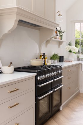 Higham Furniture - Windsor - Traditional in frame Shaker kitchen