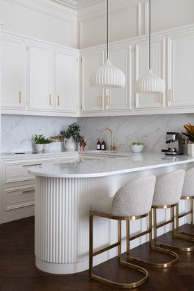 Higham Furniture - Belsize Park - Compact Panelled and Moulded Kitchen with Curved Fluted Peninsula