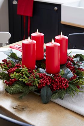 Traditional Table Centrepiece Red Berry Wreath & Red TruGlow Pillar Candles