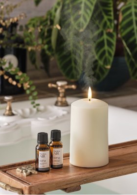 TruGlow AIR® Portable Candle Diffuser and Autumn & Winter Oils