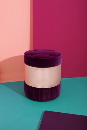 Living Room | colourful reading corner in purple, pink, and blue tones with Seville velvet pouf