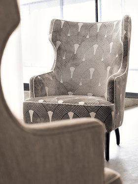 Armchairs | Iguazu curvy striped armchair in black and white tones