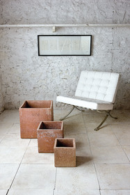 Vasi cubici in terracotta