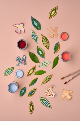 Annie Sloan Christmas 2026 Garland Flatlay