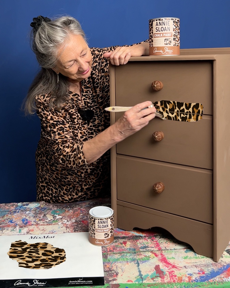 EMBARGOED UNTIL 1/4/26 8am GMT  Annie With Leopard Chalk Paint Tin Painting