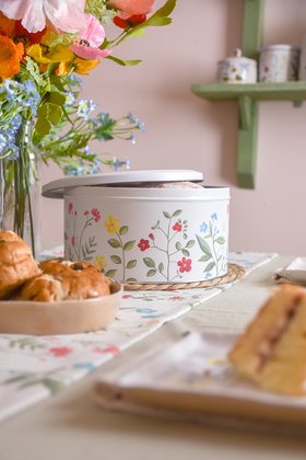 JAN '26: Cake Tin - Meadow, £13.99