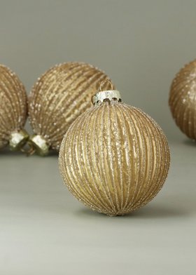 END SEP '25: Matt Gold Sparkling Glass Ribbed Bauble, £4.49