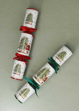 END SEP '25: Nostalgia Santa/Tree Crackers, Box/6, £19.99
