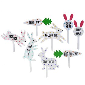 JAN '26: Wood Polka Dot Egg Hunt Signs, Bag/8, £11.99